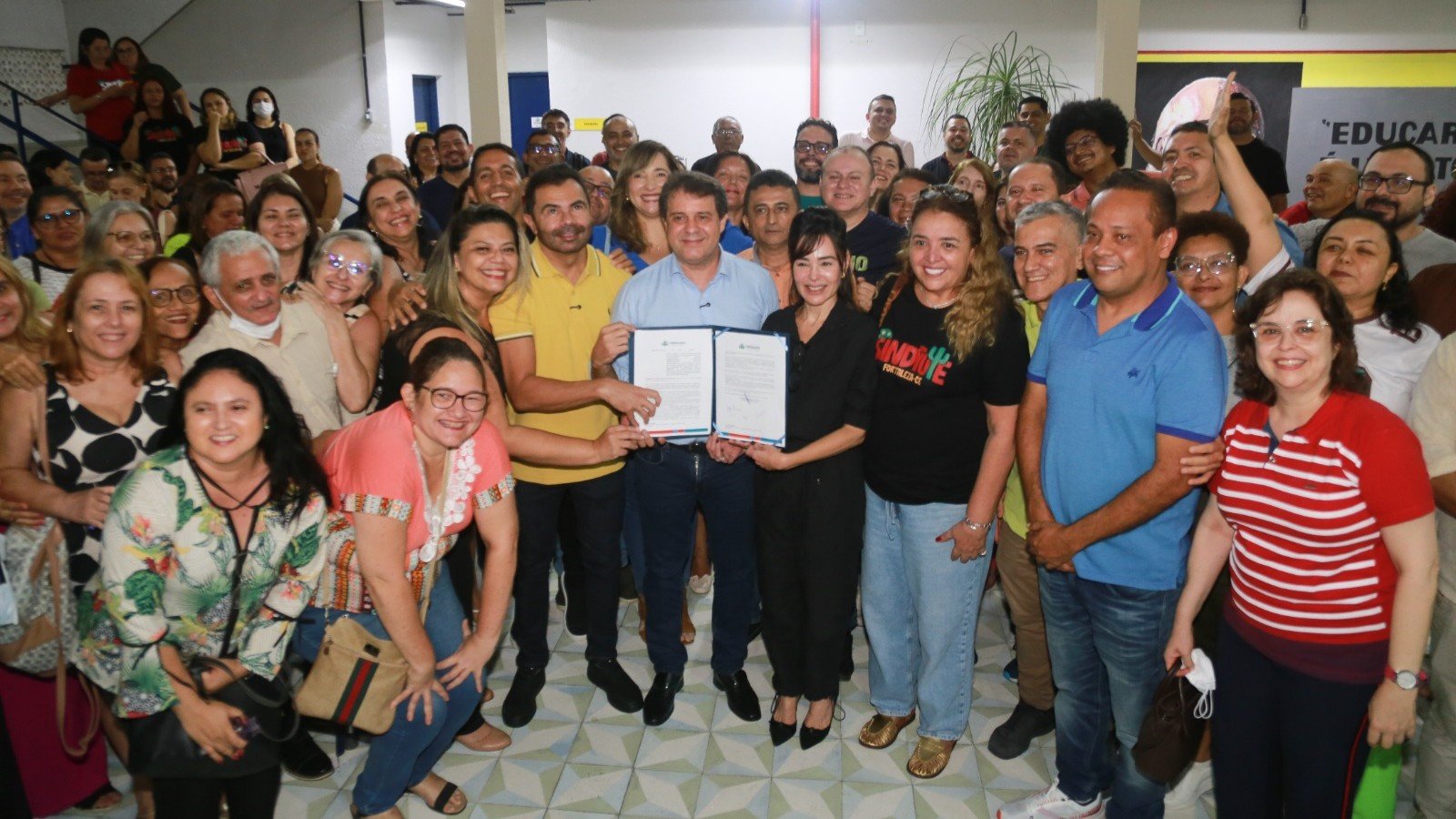 Valorização dos Agentes Adm.